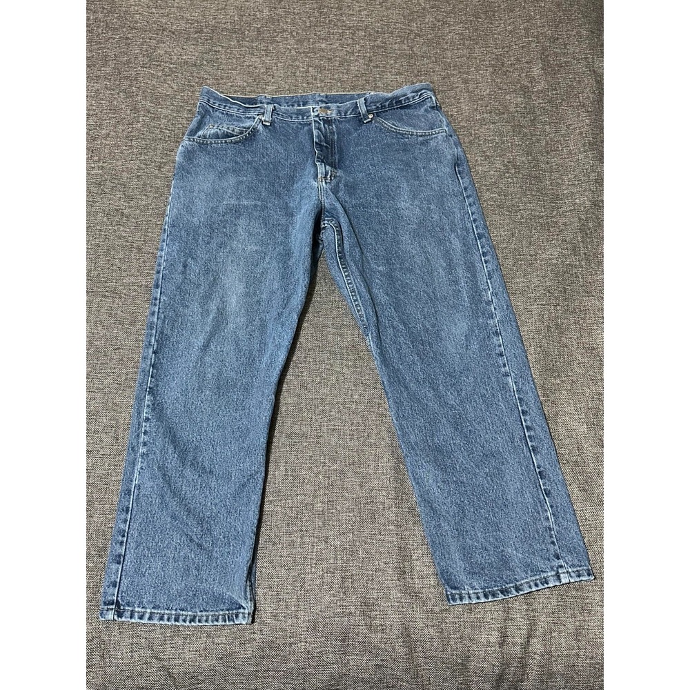 Wrangler Men's‎ 38 X 29 Relaxed Fit Straight Leg Jeans